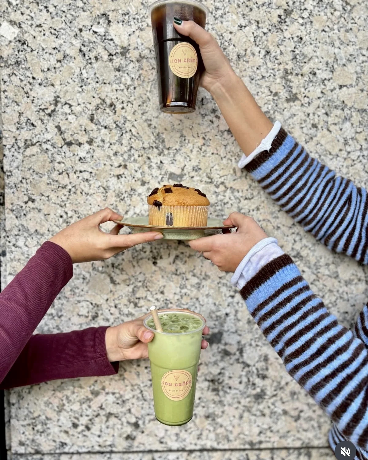 Matcha y café de Mon Crêpe